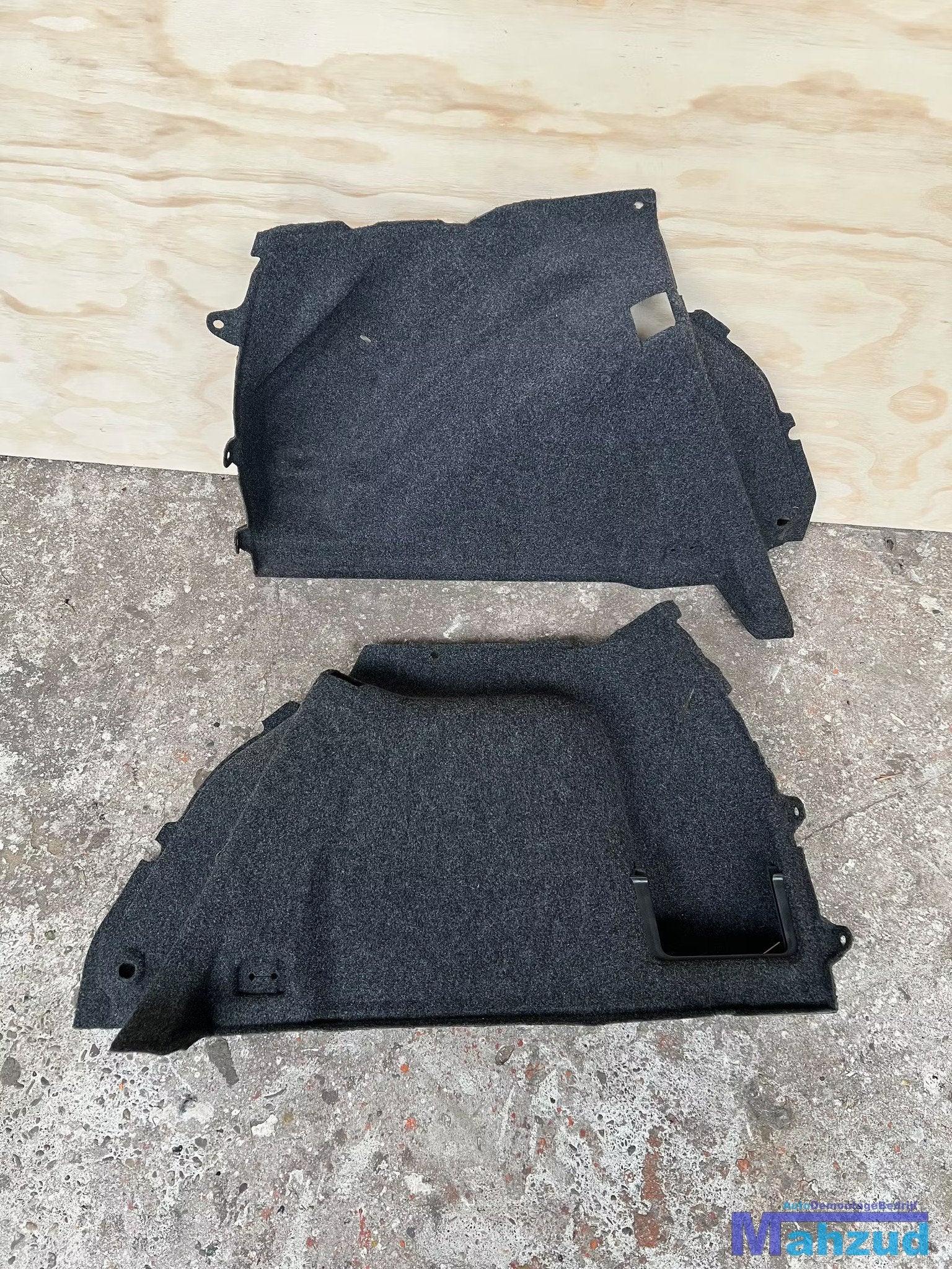 VW GOLF 6 3DEURS Kofferbak interieur links rechts 2009-2013, Gebruikt, Volkswagen, Volkswagen AG, Berliner Ring 2
38440  Wolfsburg, DE
