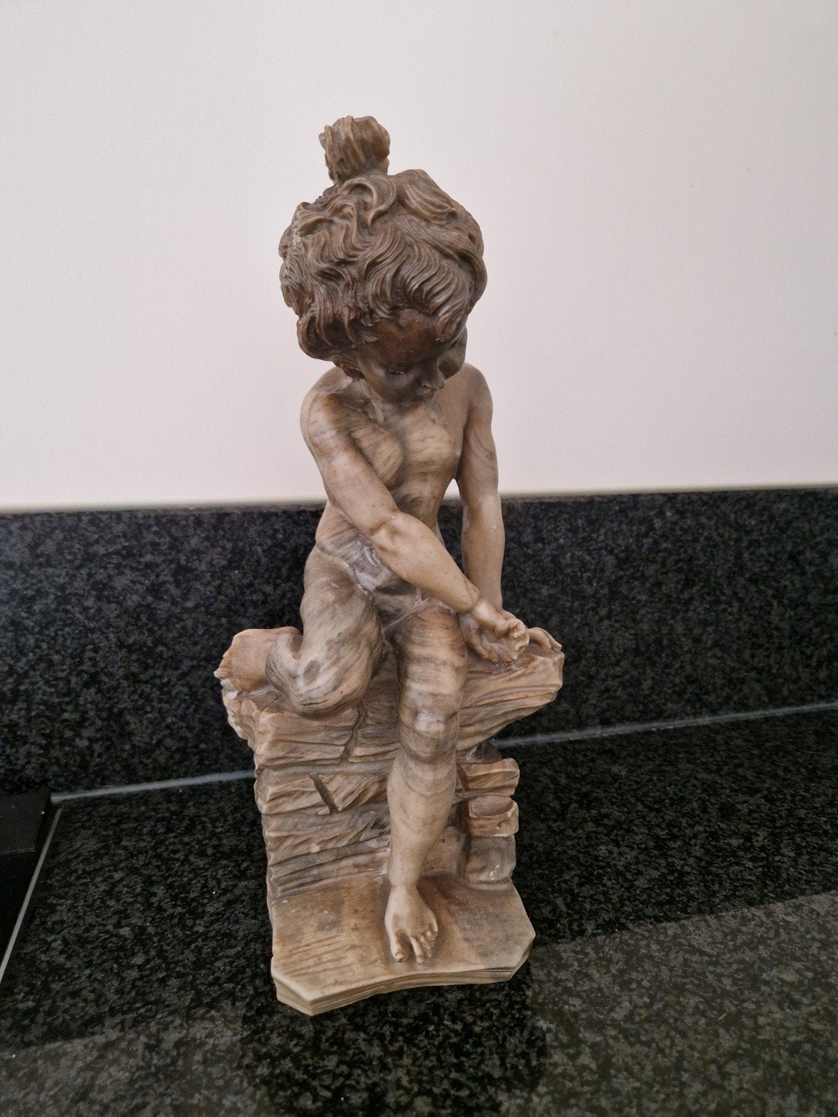 Beeldje van steen, 30 cm hoog, Ophalen, Steen of Keramiek, Beeld, 20 - 50 cm