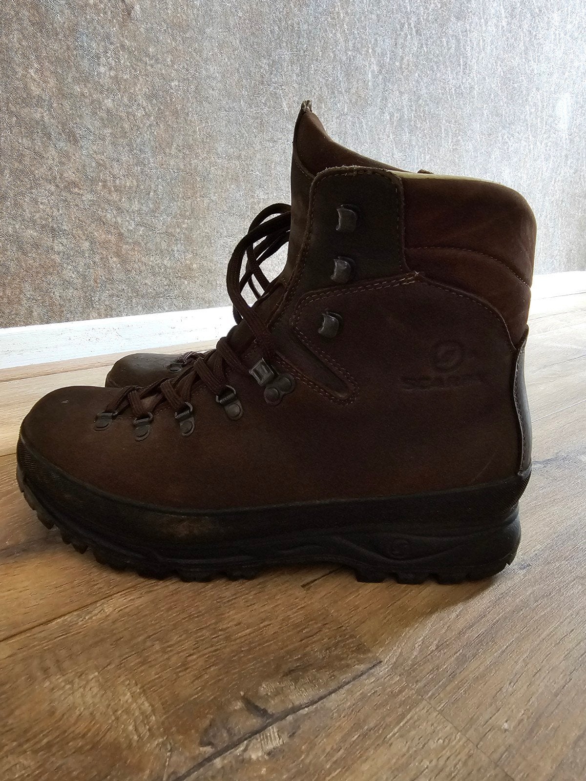 Scarpa wandelschoenen - Maat 43 - Zo goed als nieuw, Ophalen, Zo goed als nieuw, Schoenen