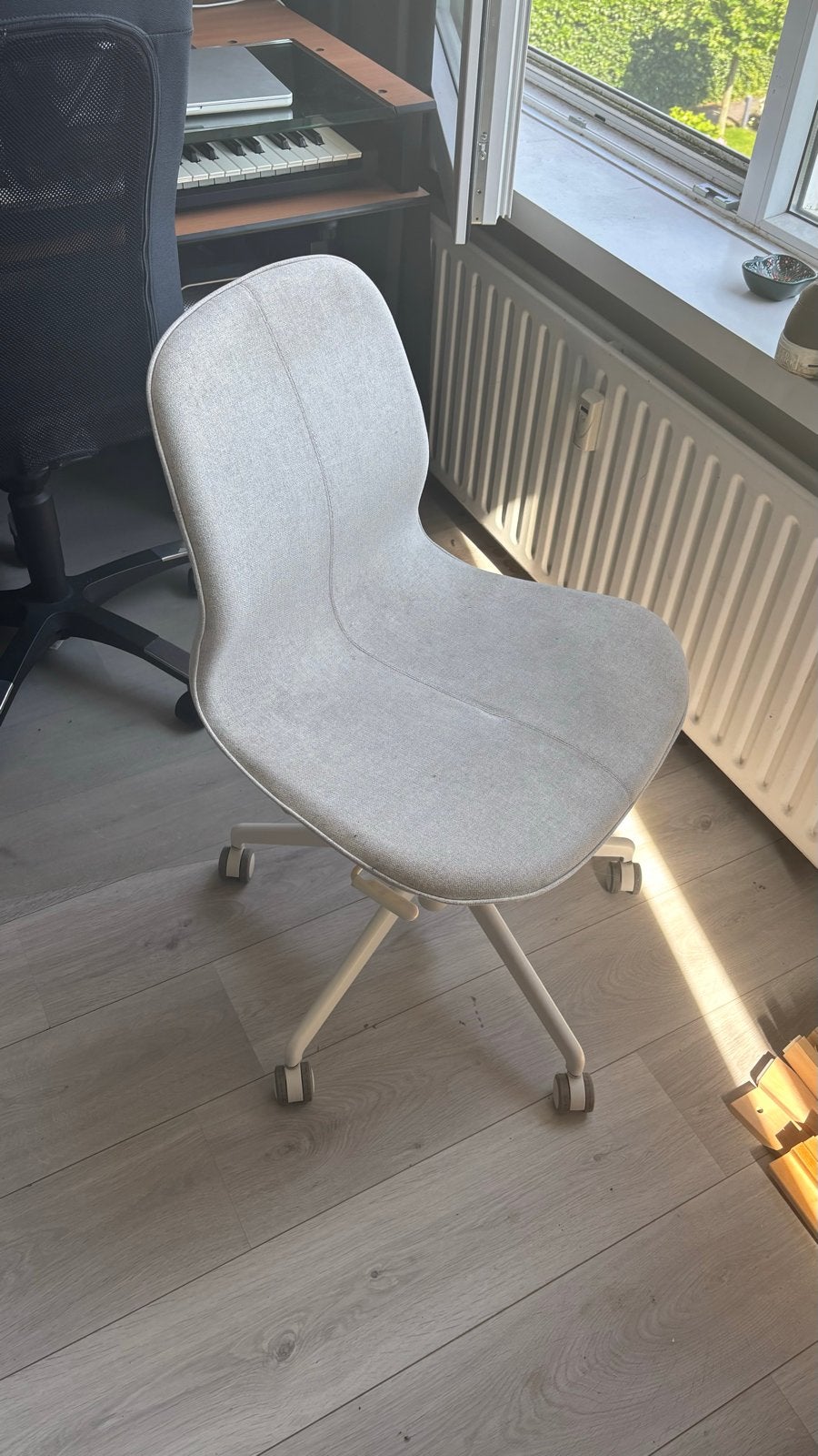 IKEA LÅNGFJÄLL Vergaderstoel - Beige/Wit, Ophalen, Gebruikt, Beige, Bureaustoel