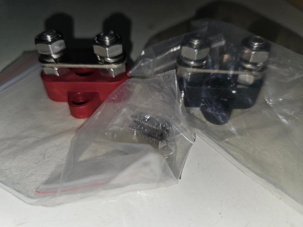 Terminal blok connector 12 Volt 250 ampère set plus/minus, Ophalen of Verzenden, Nieuw