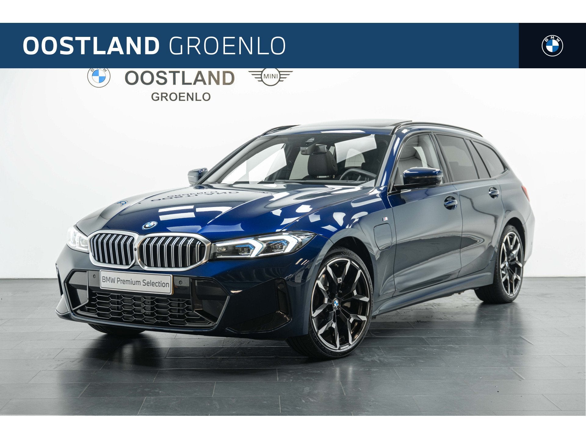 BMW 3 Serie Touring 330e M Sport Automaat / Panoramadak / Tr