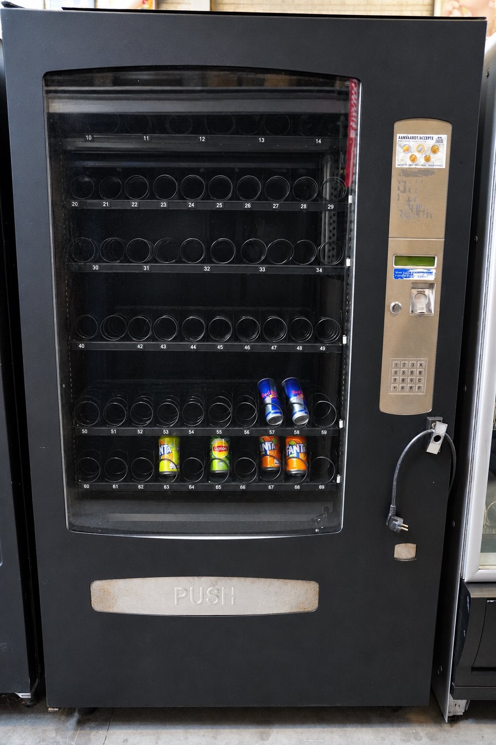 Groten snack- en drankautomaat - Ideaal voor uw locatie!, Verzamelen, Ophalen of Verzenden, Gebruikt