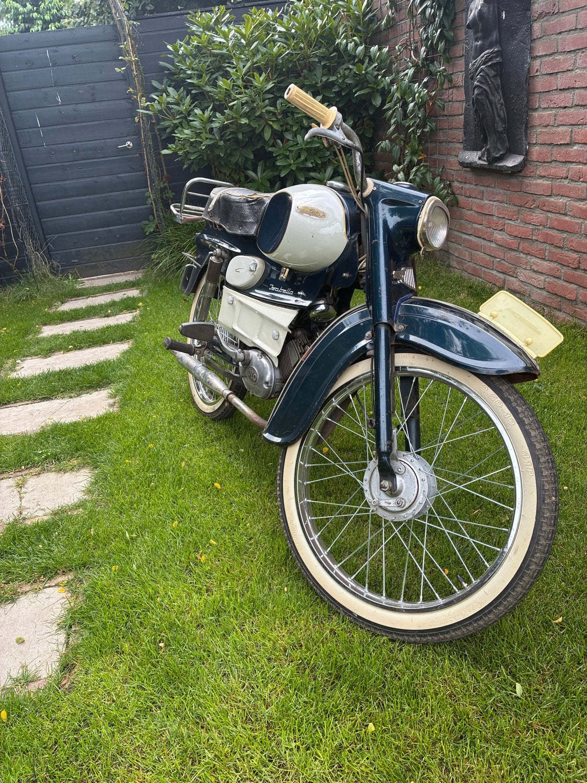 Gazelle Isabella oldtimerbrommer - orgineel NL op kenteken!, Fietsen en Brommers, Brommers | Oldtimers, Ophalen of Verzenden, 2 versnellingen
