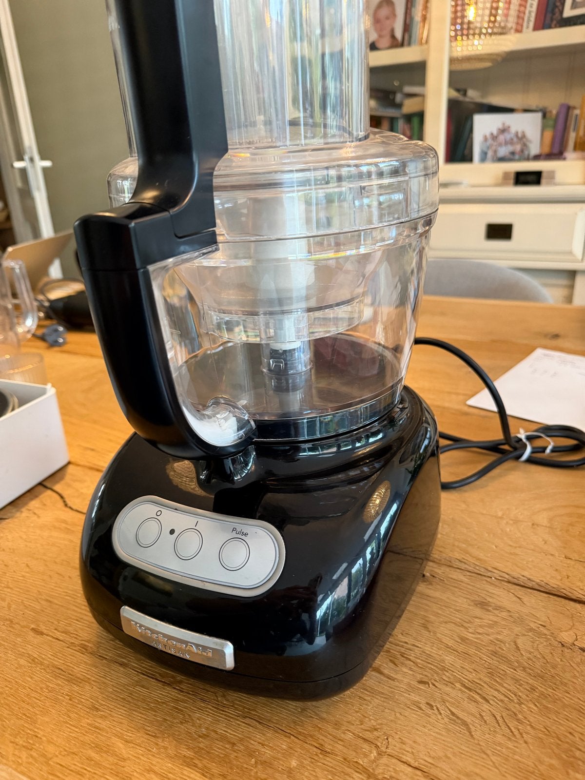 KitchenAid Foodprocessor met veel accessoires - ZGAN, 2 tot 3 liter, Ophalen of Verzenden, Zo goed als nieuw, 3 snelheden of meer