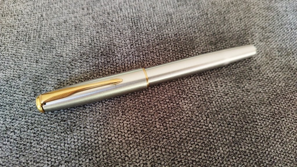 Parker Sonnet Steel/Gold vulpen., Verzamelen, Pennenverzamelingen, Ophalen of Verzenden, Zo goed als nieuw, Vulpen, Parker