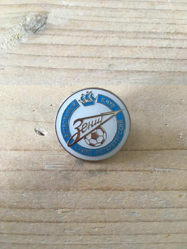 Voetbal pin / speldje Zenit Sint-Petersburg, Ophalen of Verzenden, Zo goed als nieuw, Sport