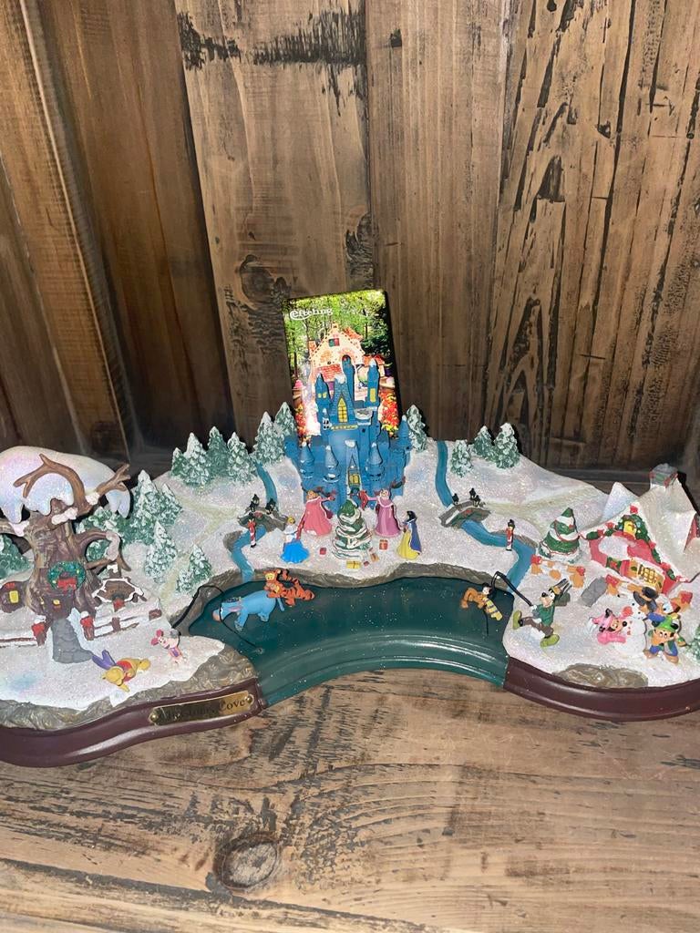 Disney Bradford Schaatsen Winter Wonderland Beeldje, Ophalen of Verzenden, Overige figuren, Gebruikt, Beeldje of Figuurtje
