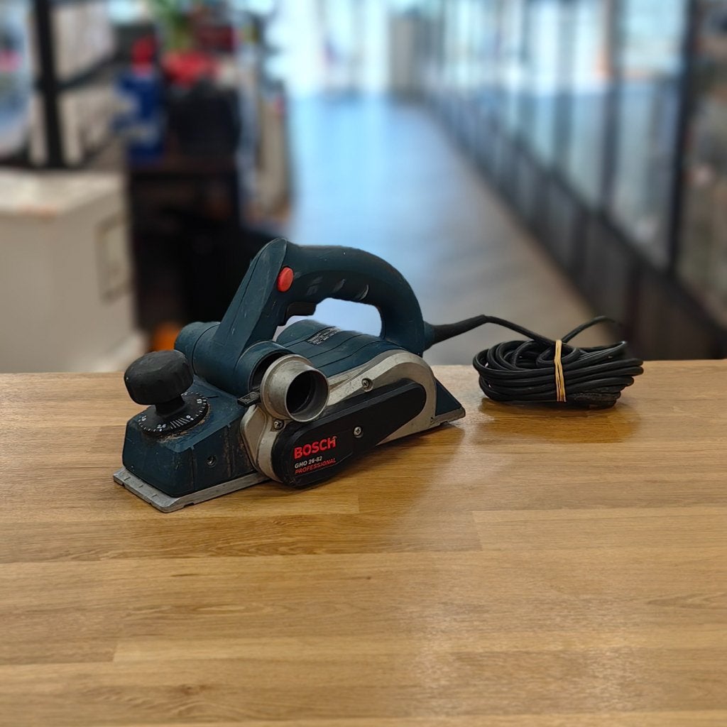 Bosch GHO 26-82 Professional - Prima!, Bosch, Zo goed als nieuw, Support@bosch.com, Robert Bosch GmbH
Robert-Bosch-Platz 1
70839 Gerlingen-Schillerhöhe
Germany