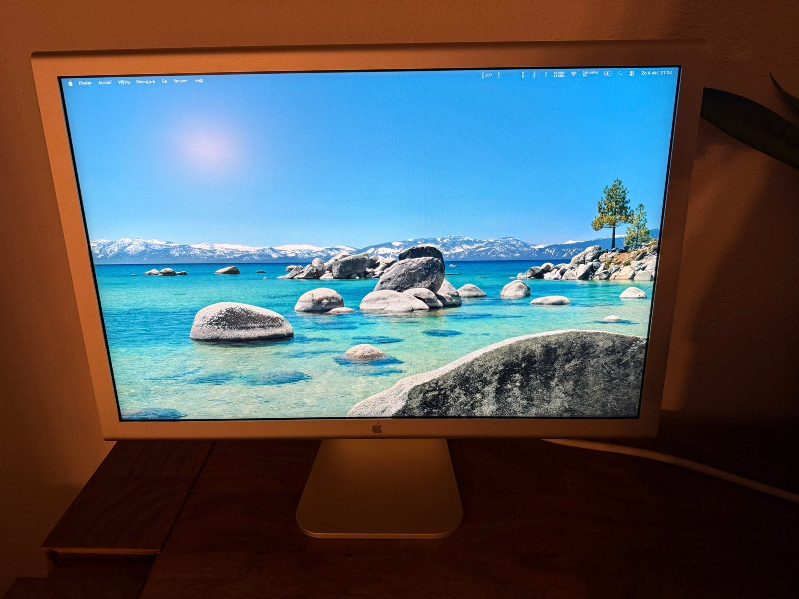 Apple Cinema HD Display 23 inch, Computers en Software, Ophalen, DVI, 60 Hz of minder, Gebruikt