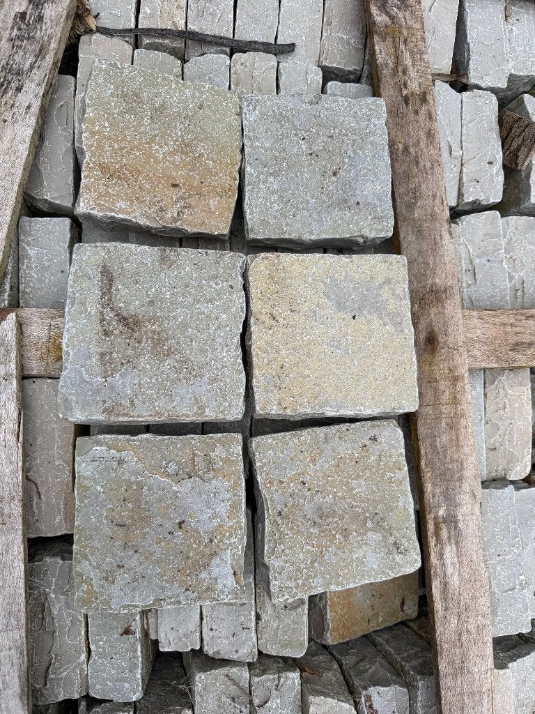 Natuursteen kassei Cantos 14x14x5 Rustico Yellow, Tuin en Terras, Ophalen, Klinkers, Zo goed als nieuw, Natuursteen