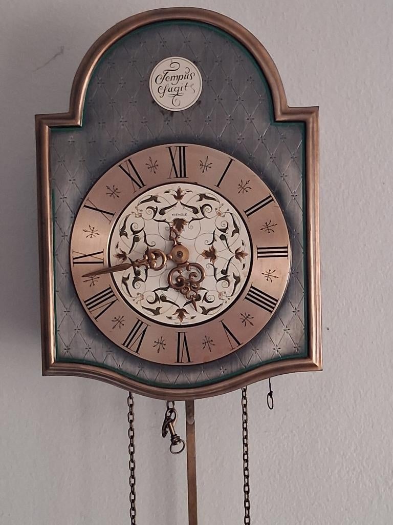 Tekoop leuk klokje, Antiek en Kunst, Antiek | Klokken, Ophalen of Verzenden