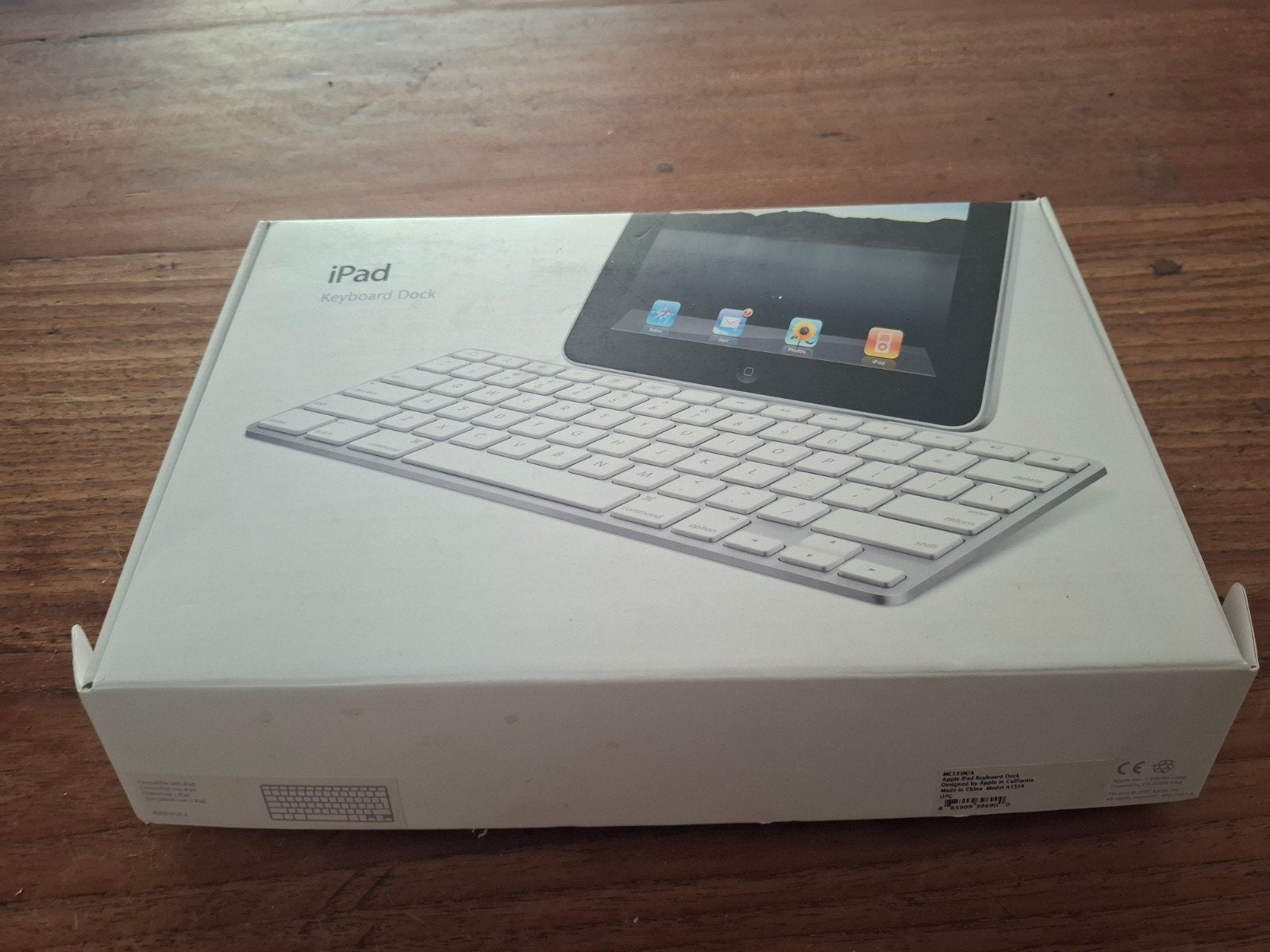 Apple iPad Keyboard Dock A1359 - QWERTY, Ophalen of Verzenden, Zo goed als nieuw, Qwerty, Apple