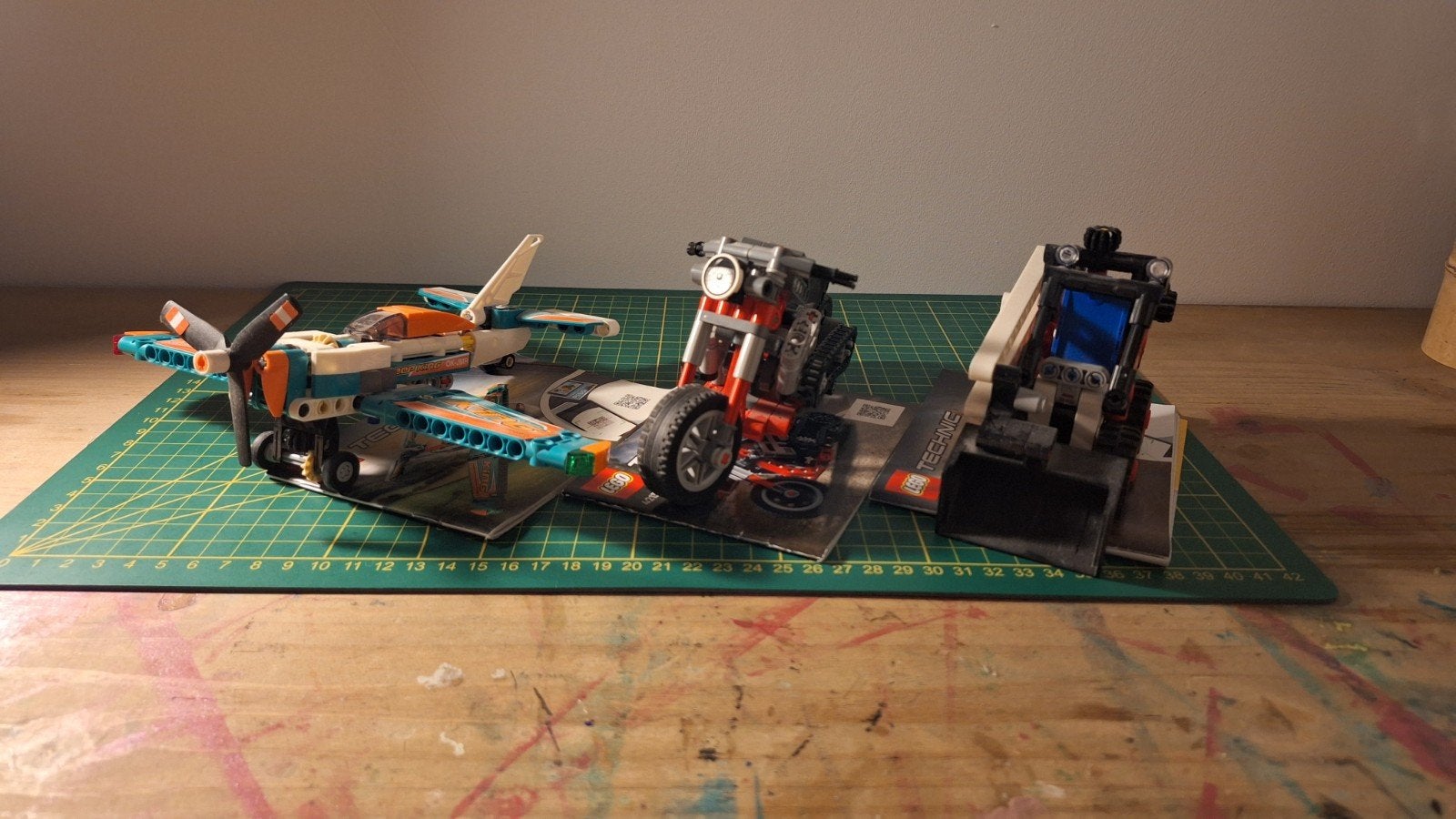 3 LEGO Technic Voertuigen: Vliegtuig, Graver, Motor, Lego, Nieuw, Ophalen of Verzenden, Inclusief extra onderdelen
