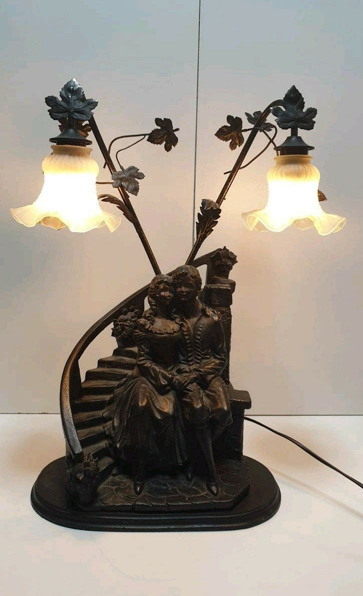 zeer mooie antiek Frans zware tafellamp met kopelbeeld brons, Antiek en Kunst, Antiek | Lampen, Ophalen of Verzenden