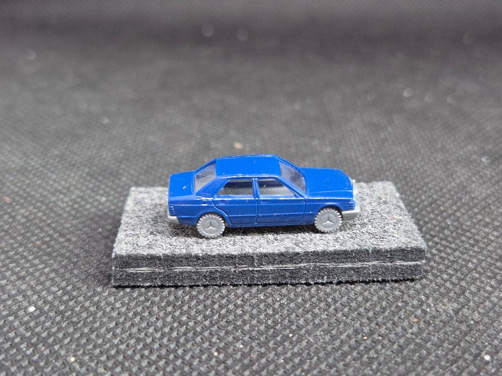 Fleischmann 9817 - Mercedes Benz 190 (15966), Gebruikt, Gelijkstroom, Fleischmann, Overige typen
