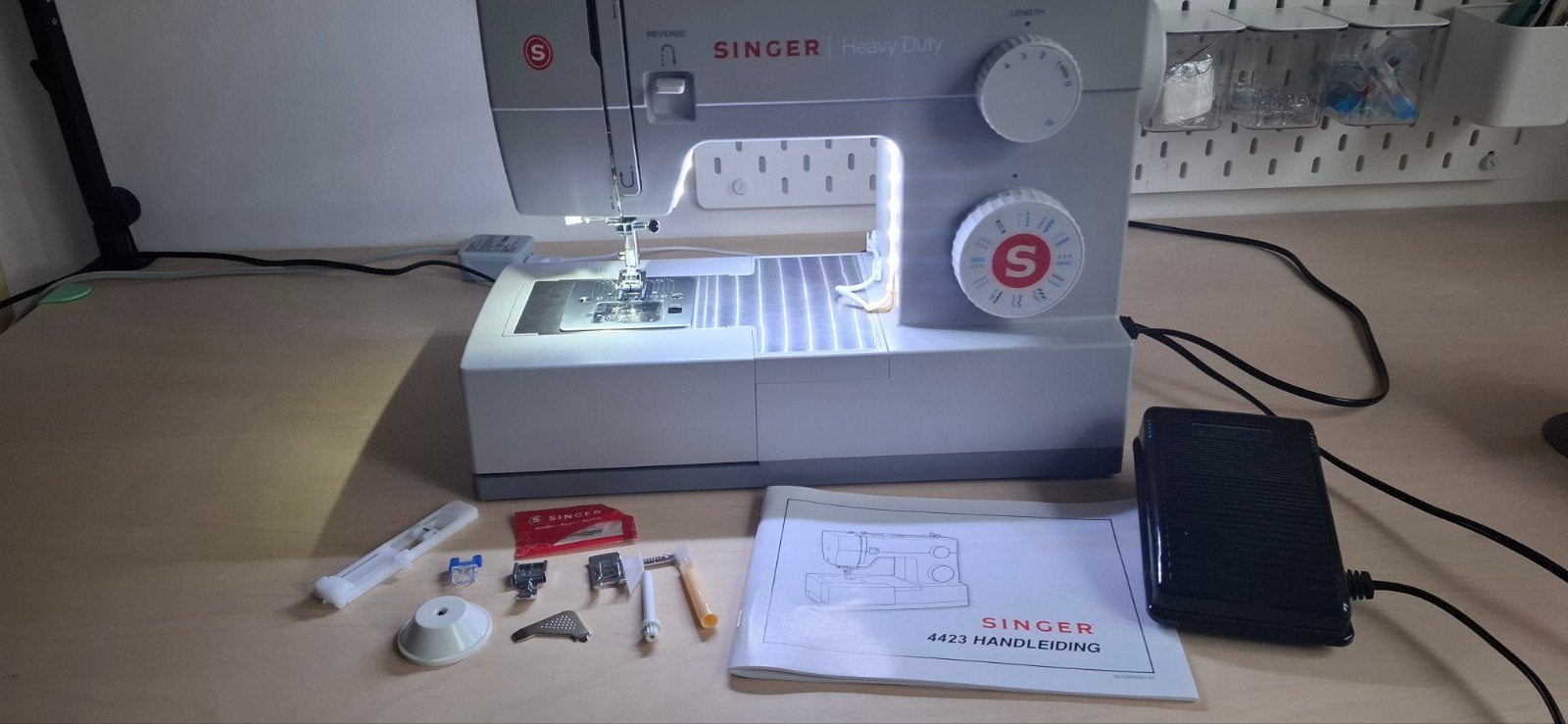 Singer Heavy Duty 4423 naaimachine, Ophalen of Verzenden, Zo goed als nieuw, Naaimachine, Singer