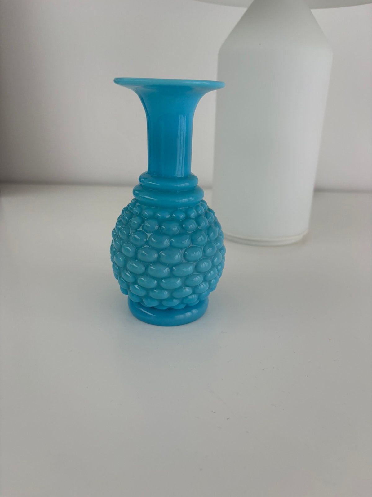 Blauw opalineglas vaasje, Ophalen of Verzenden