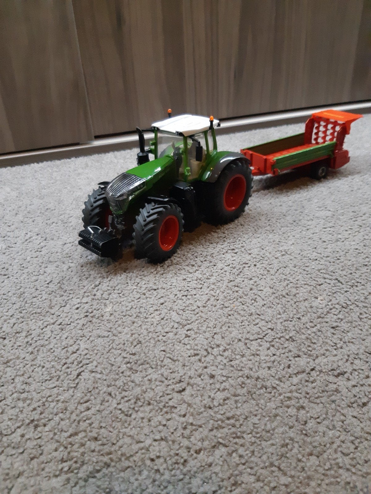 Mooie trekker met mest verspreider, Ophalen of Verzenden, Zo goed als nieuw, Tractor of Landbouw, Overige merken