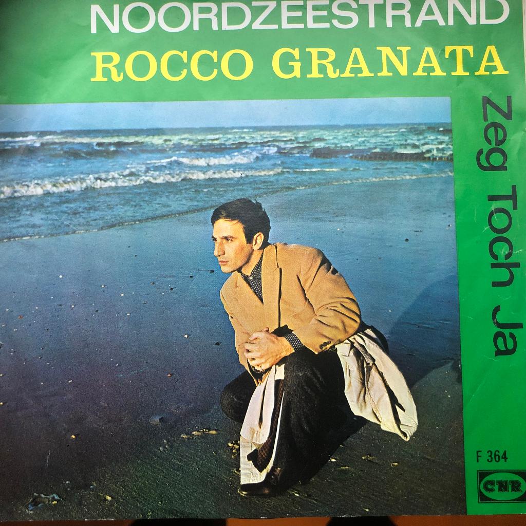 1965	Rocco Granata	13	Noordzeestrand, Fotohoes, Ophalen of Verzenden, Zo goed als nieuw, Nederlandstalig