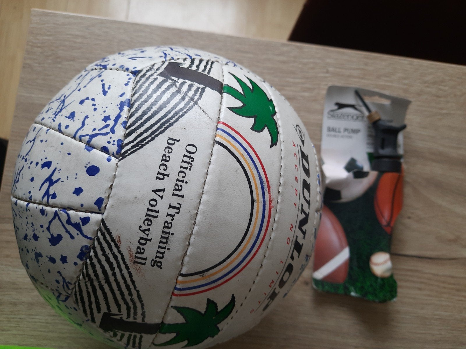 Beachvolleybal met pomp - Dunlop Official Training, Ophalen of Verzenden, Gebruikt