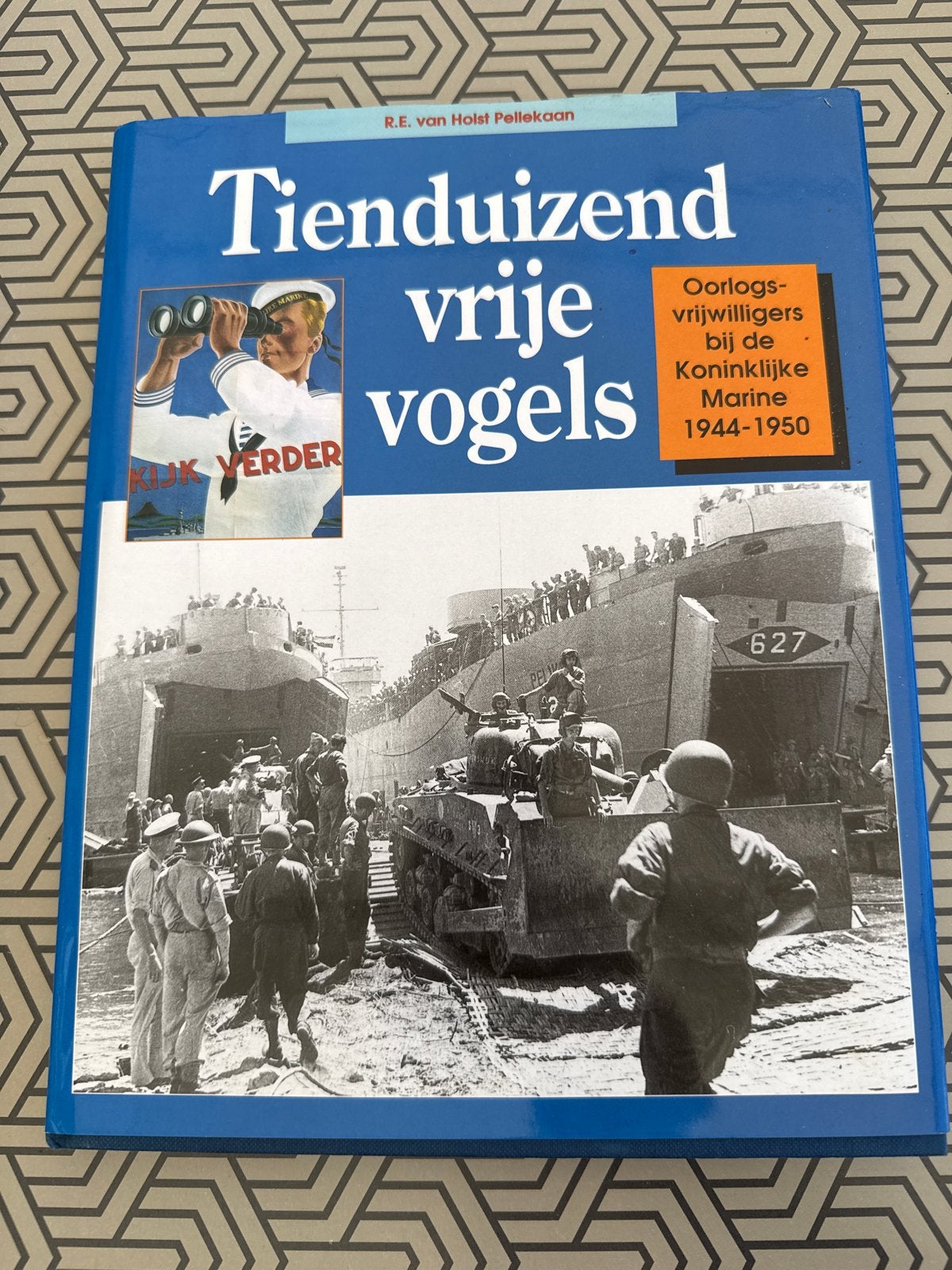 Tienduizend vrije vogels - Koninklijke Marine 1944-1950, Ophalen of Verzenden, 1945 tot heden, Zo goed als nieuw, Marine