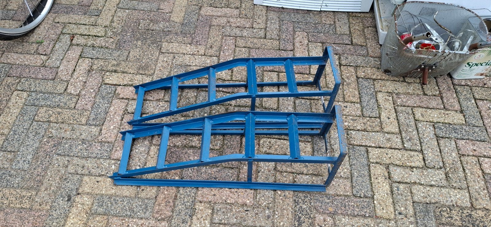 2 nette oprijbokken, Ophalen, Hydraulisch, Garagekrik