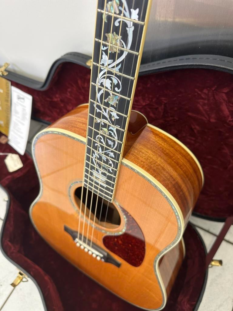 Gibson J45 Vine Koa collectors item zeer zeldzaam, Muziek en Instrumenten, Snaarinstrumenten | Gitaren | Akoestisch, Ophalen, Zo goed als nieuw