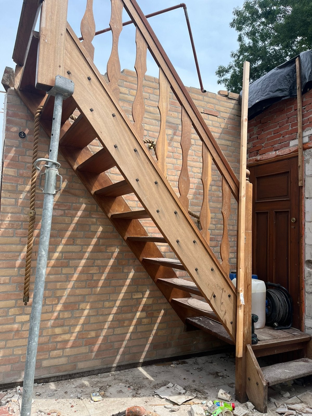 Vaste trap hardhout, Doe-het-zelf en Verbouw, Ladders en Trappen, Ophalen, Gebruikt, Trap, 2 tot 4 meter
