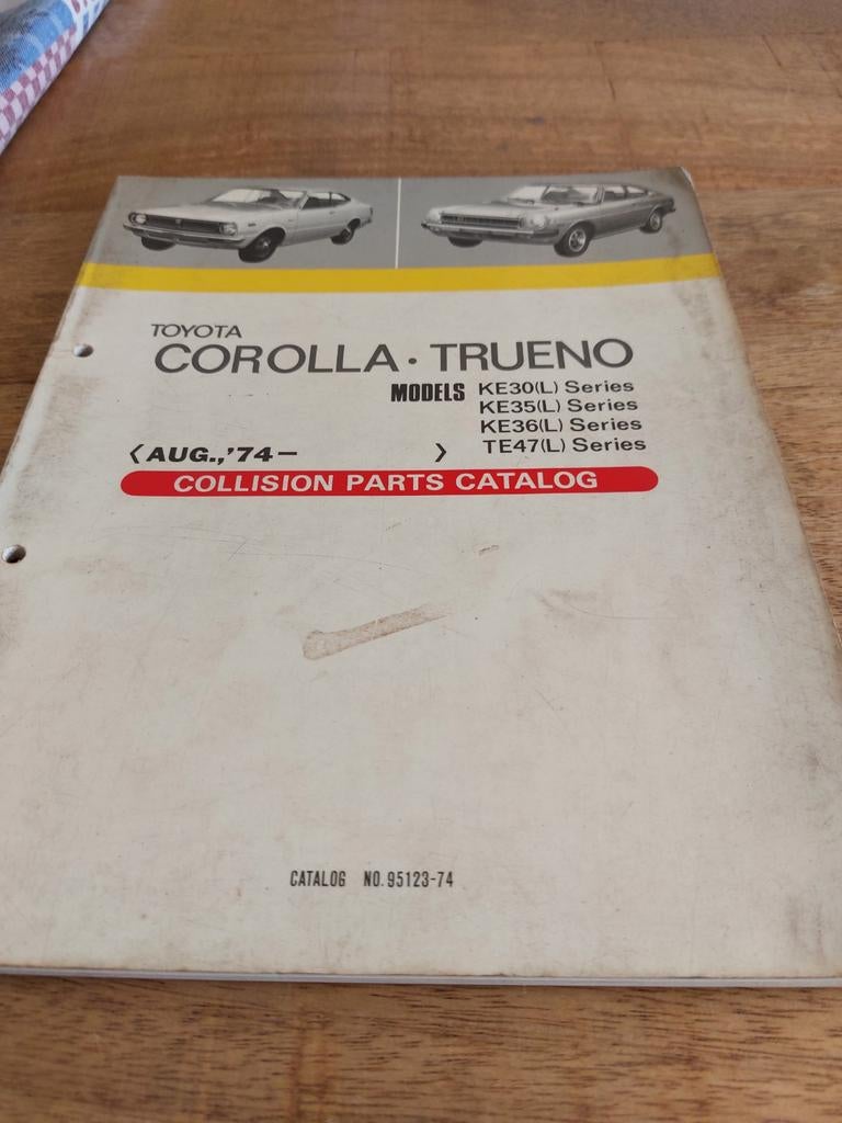 COLLISION PARTS CATALOGUS TOYOTA COROLLA KE30 KE35 KE36TE47, Ophalen of Verzenden