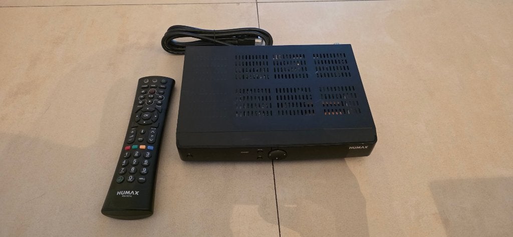 Humax iHDR 5300 met afstandbediening., Ophalen of Verzenden, Zo goed als nieuw, Decoder