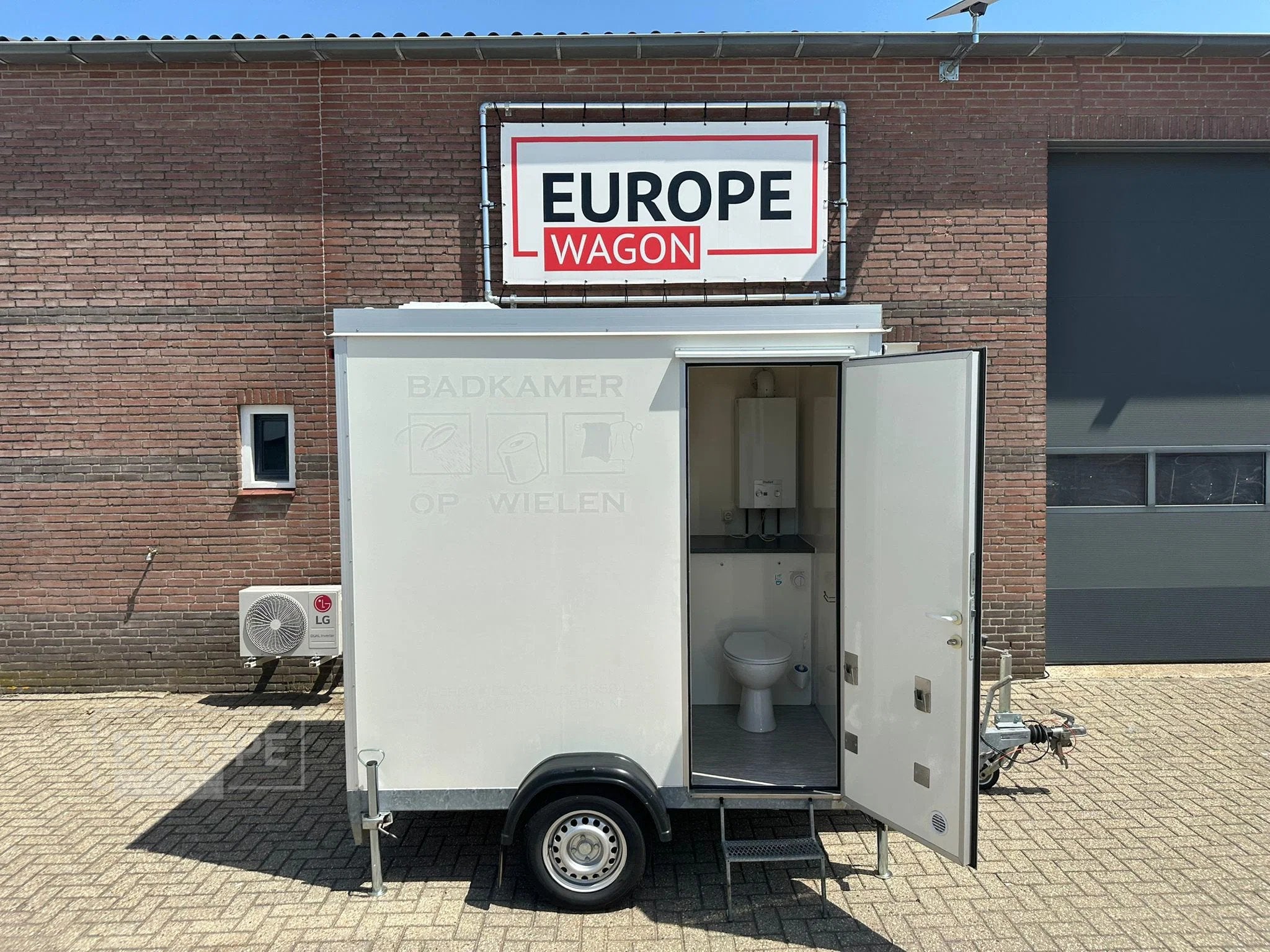 Mobiele badkamer EW240 GAS Eurowagon (bj 2014)