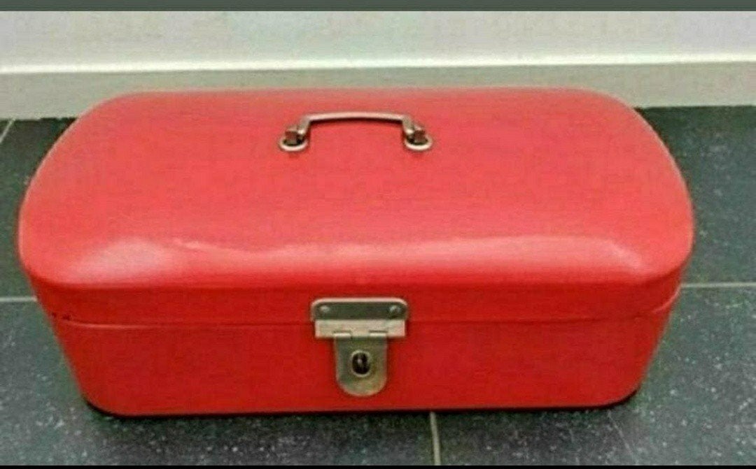 Broodtrommel,Rood,Emaille,1930,Broodbox,Breadbox,RETRO,brood, Ophalen of Verzenden, Huis en Inrichting