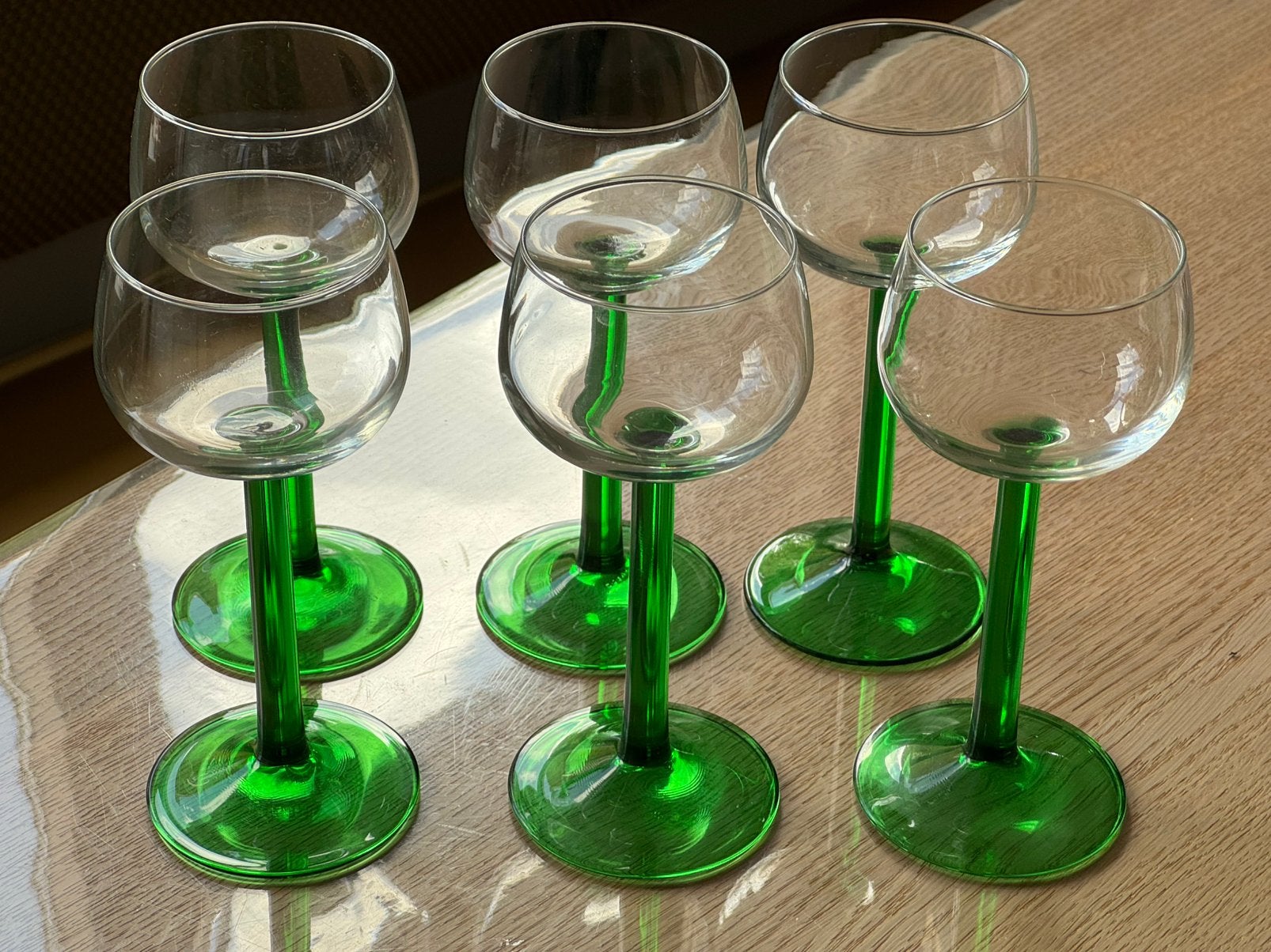 Set van 6 groene Luminarc wijnglazen - Vintage, Verzamelen, Glas en Borrelglaasjes, Ophalen of Verzenden
