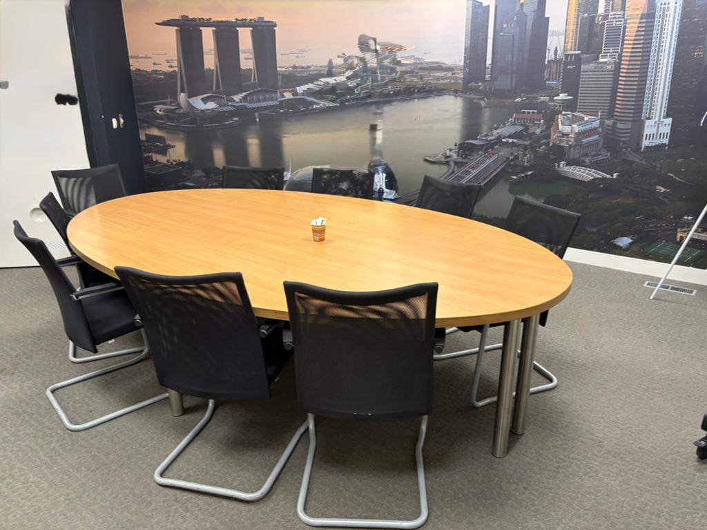 Robuuste Ovale Vergadertafel (excl stoelen), Huis en Inrichting, Ophalen, Gebruikt