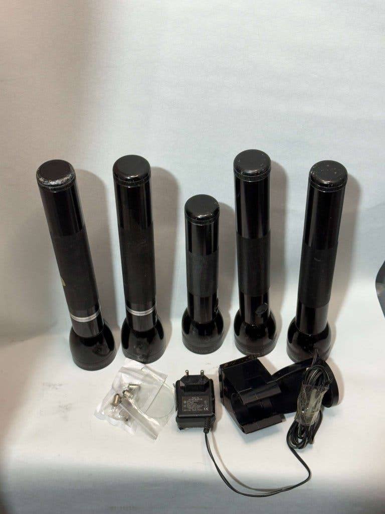 Maglite 4D 5 stuks, deels led, Boeken, Informatica en Computer, Ophalen of Verzenden, Gelezen, Besturingssystemen