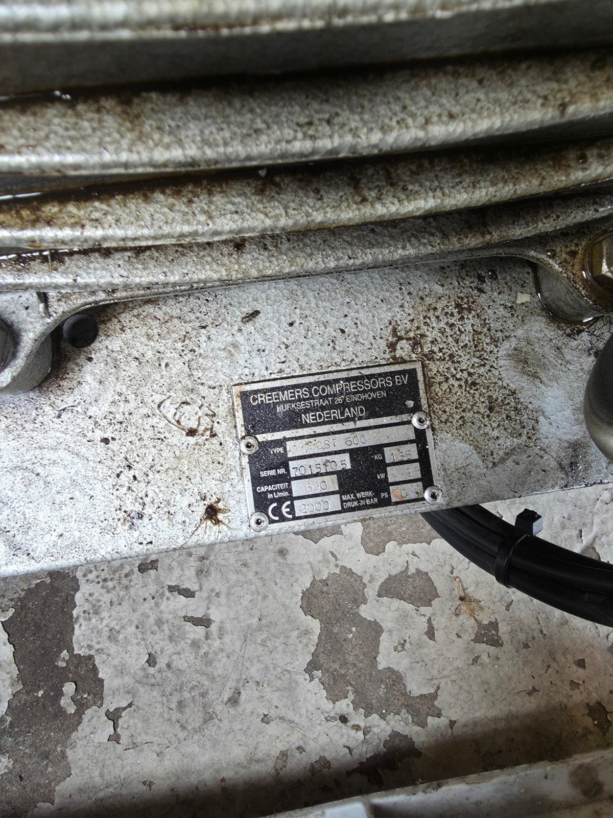 Creemers Compressor (defect), Ophalen
