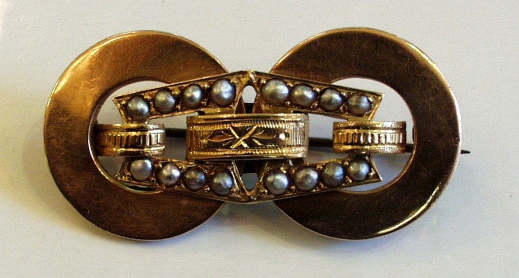 Broche pareltjes goud., Sieraden, Tassen en Uiterlijk, Ophalen of Verzenden, Goud, Broche