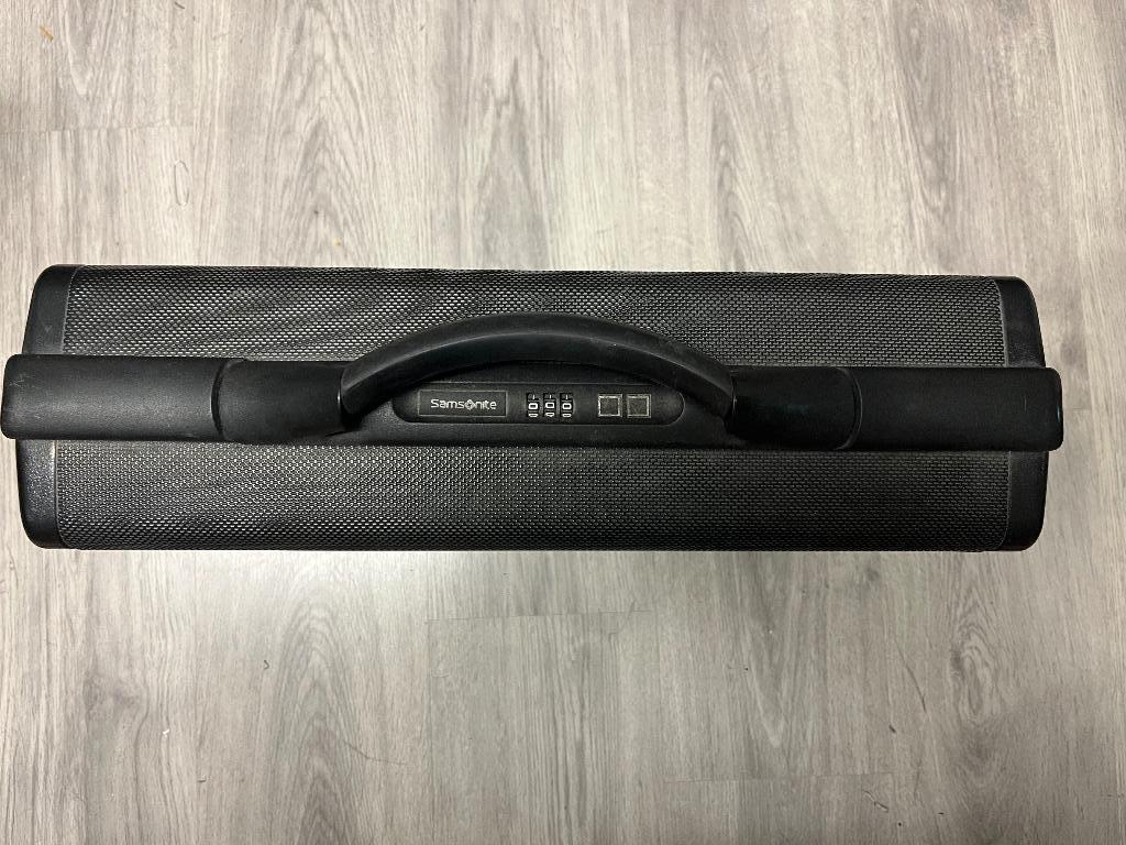 Attachėkoffer, Ophalen, Gebruikt, 50 tot 60 cm, Hard kunststof