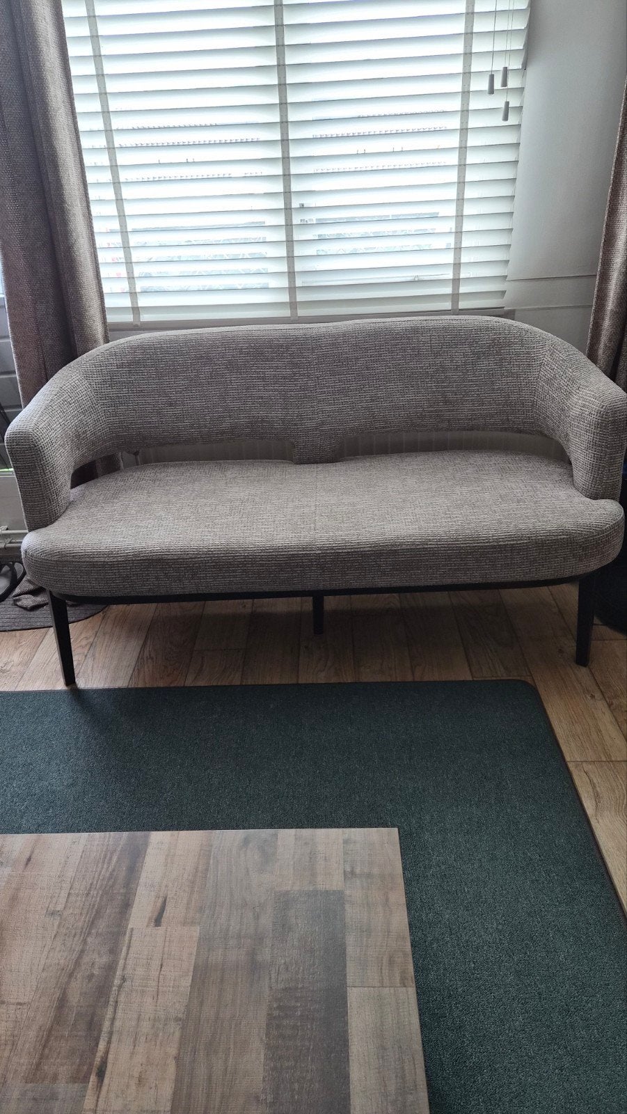 bank(eettafel bank van Bommel H 90,B 160,D 65, poten zwart, Huis en Inrichting, Ophalen, Driepersoons, 75 tot 100 cm, Zo goed als nieuw