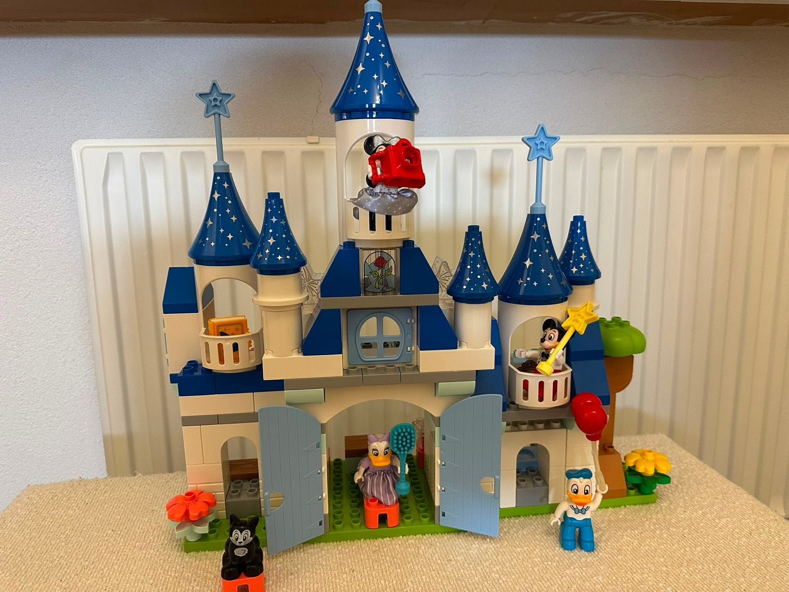 Lego Duplo Disney Kasteel met Mickey, Minnie, Donald, Kat, Kinderen en Baby's, Ophalen, Zo goed als nieuw, Compleet, Complete set