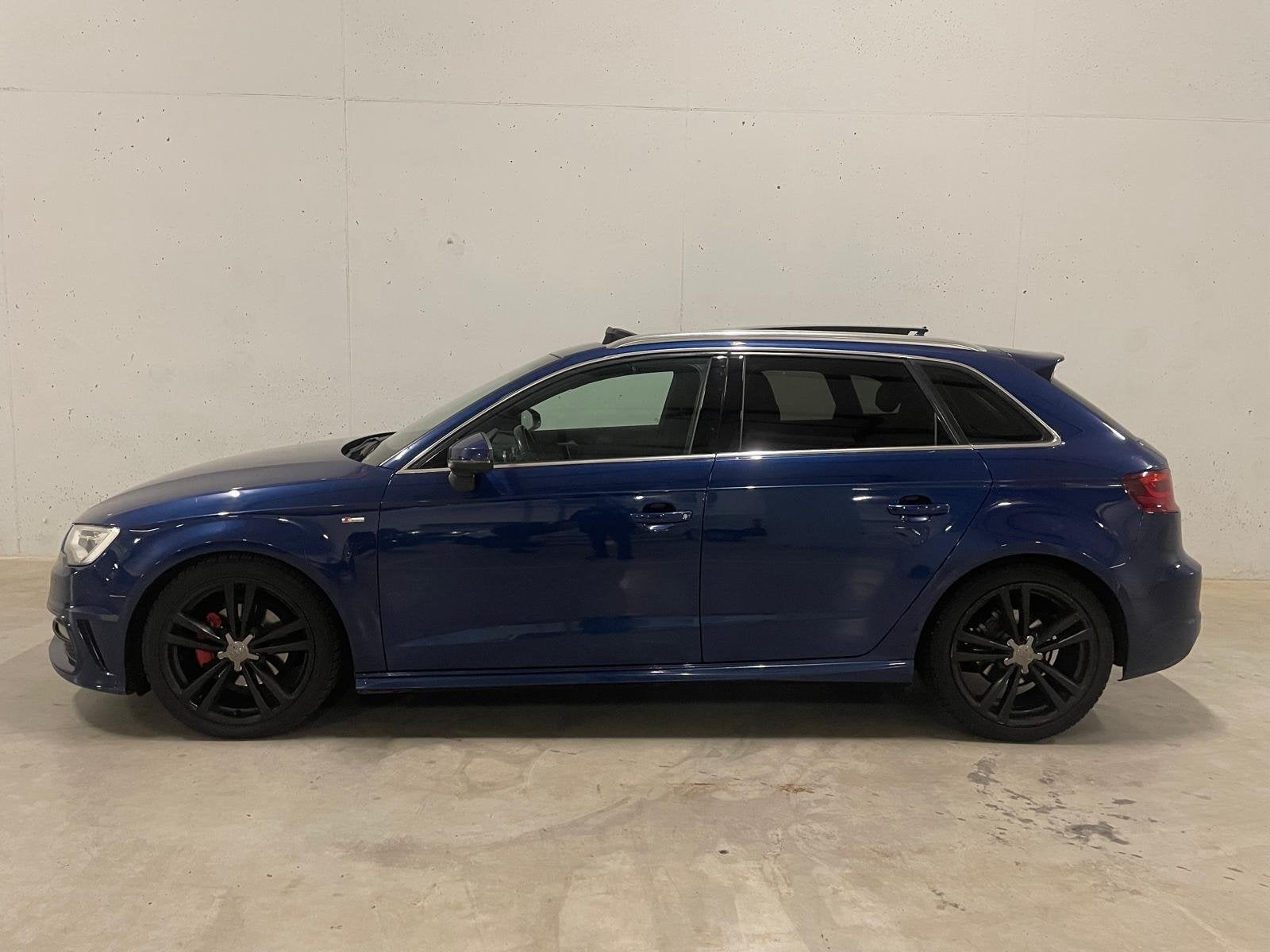 Audi A3 Sportback 1.6 TDI S Line Leer Pano Navi Automaat PDC, Auto's, Euro 5, Gebruikt, 4 cilinders, Blauw