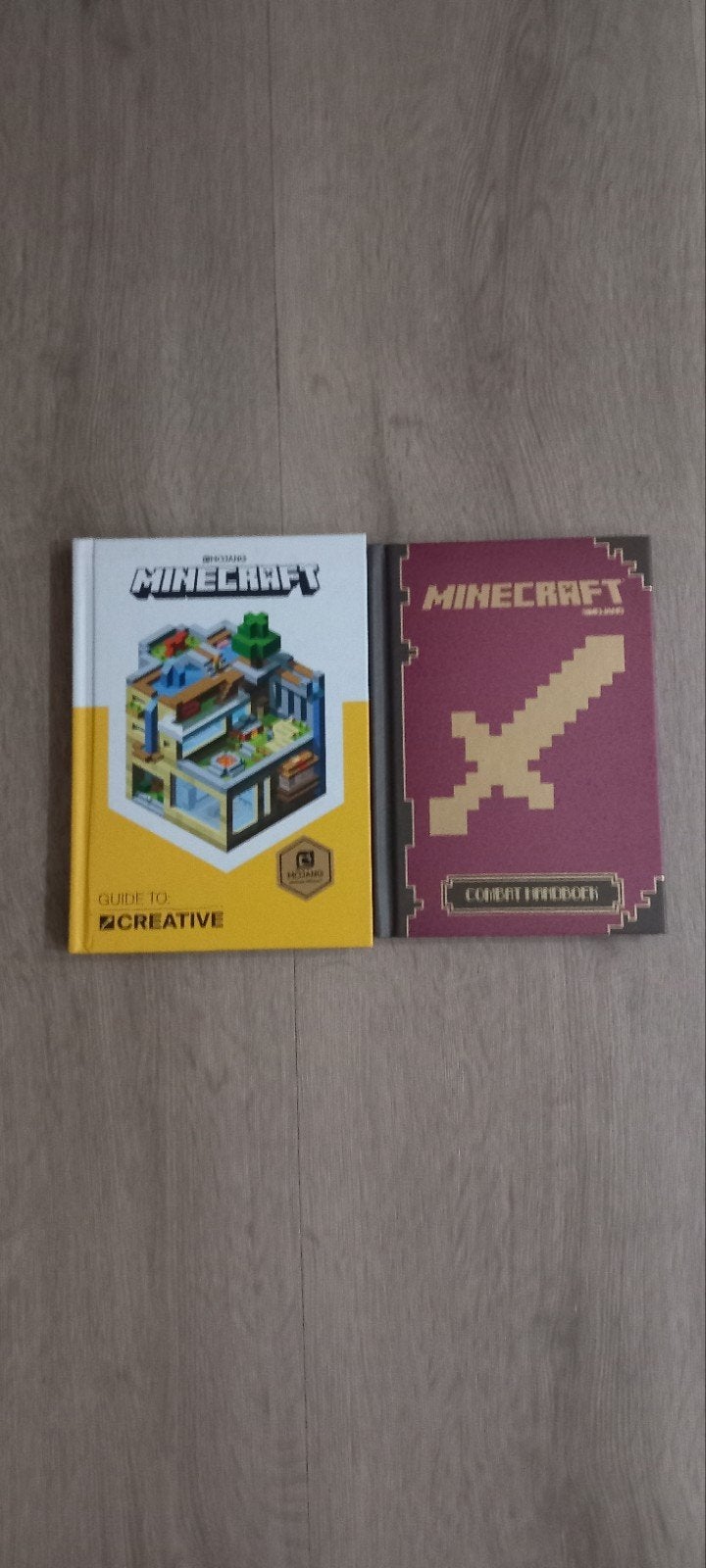 Minecraft boeken: Guide to Creative & Combat Handbook, Ophalen, Nieuw, Mojang, Fictie algemeen