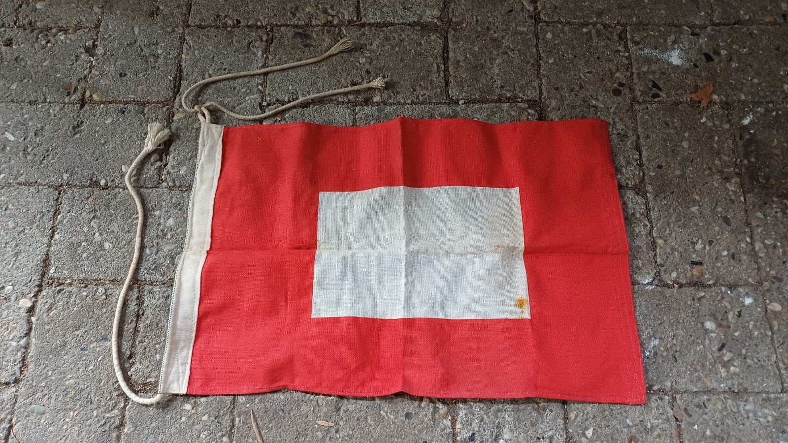 Bootvlag sleepvlag boot vlag slepen rood wit, Ophalen of Verzenden