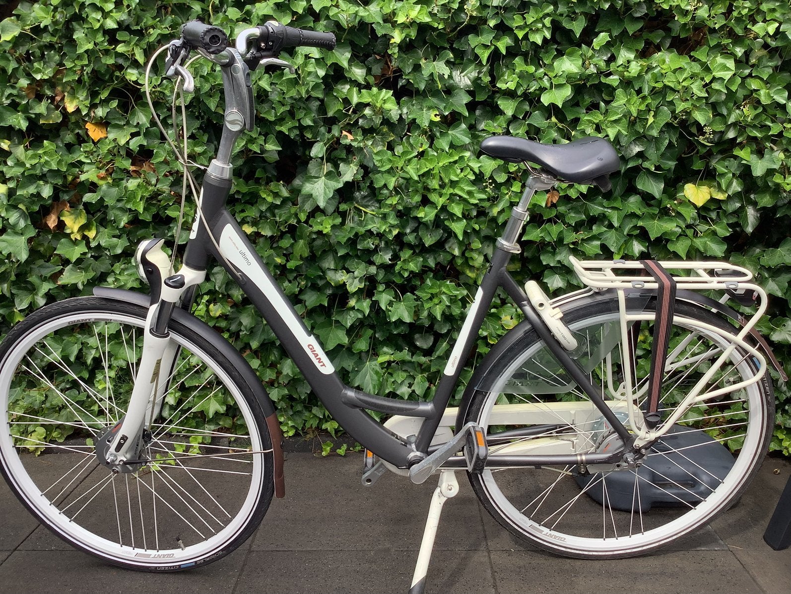 Damesfiets Giant Ultimo Sports Utility Bike 28 inch, Fietsen en Brommers, Ophalen, Zo goed als nieuw, Giant, Versnellingen