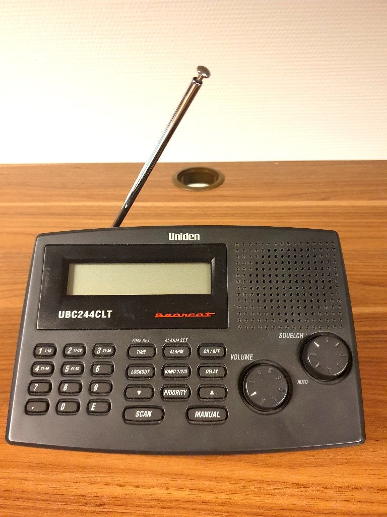 UNIDEN UBC244CLT SCANNER., Ophalen of Verzenden, Gebruikt