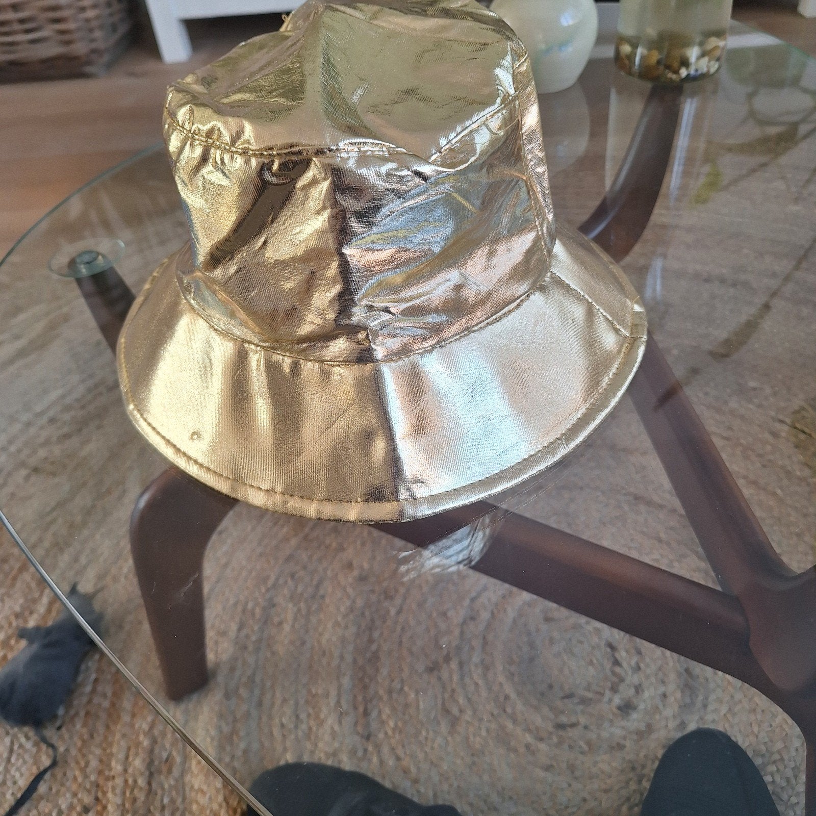 gouden muts 80's 90's retro gabber, Verzenden, Overige maten, Overige thema's, Accessoires