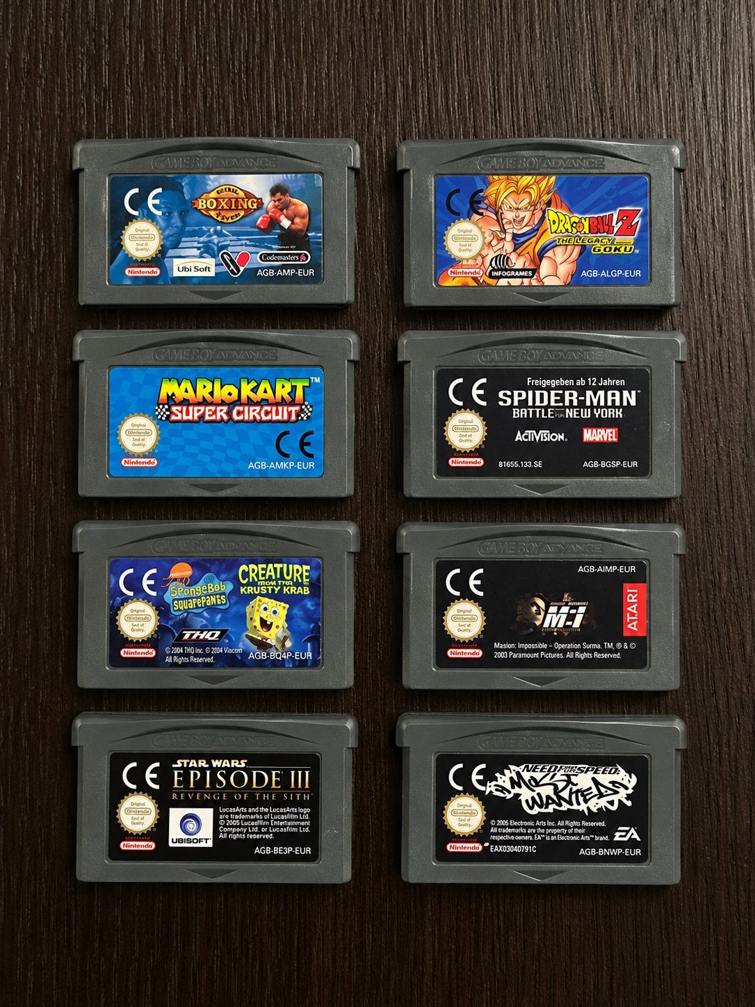 Foto 2 van Game Boy Advance transparant roze + 8 games