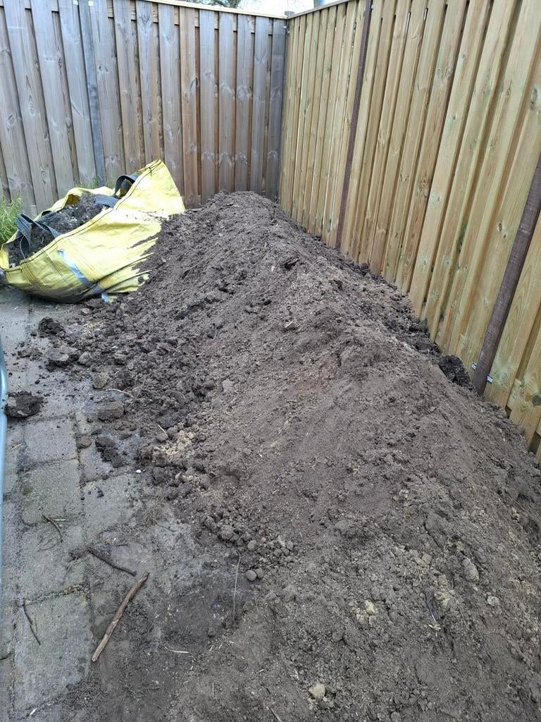 Grond / Tuinaarde - gratis af te halen, Ophalen, Tuinaarde