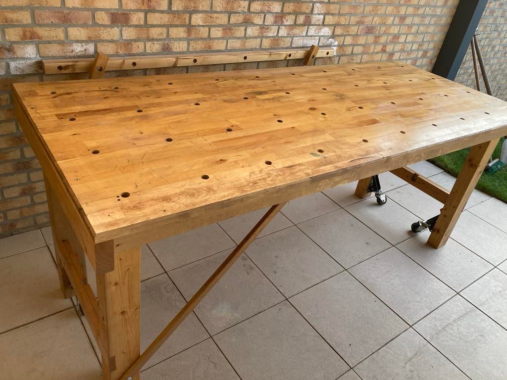 Stevige houten werkbank met gatenpatroon (80x200x88cm), Doe-het-zelf en Verbouw, Werkbanken, Ophalen, Zo goed als nieuw, 170 cm of meer